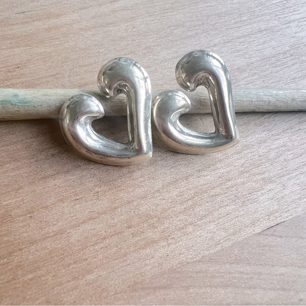 Vintage silver heart earrings posts